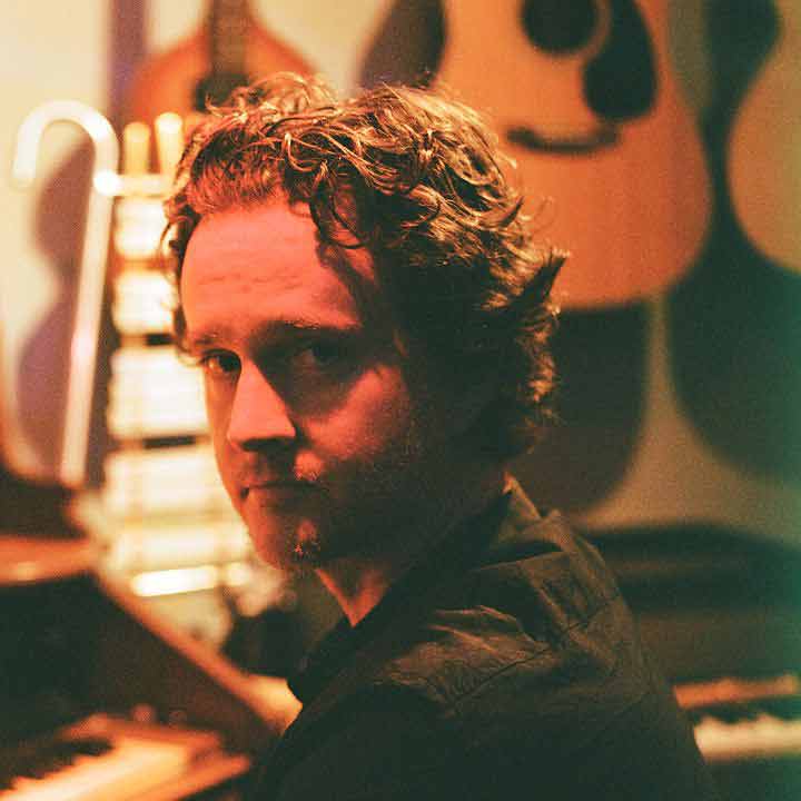 1200px greg wells in studio pluginboutique